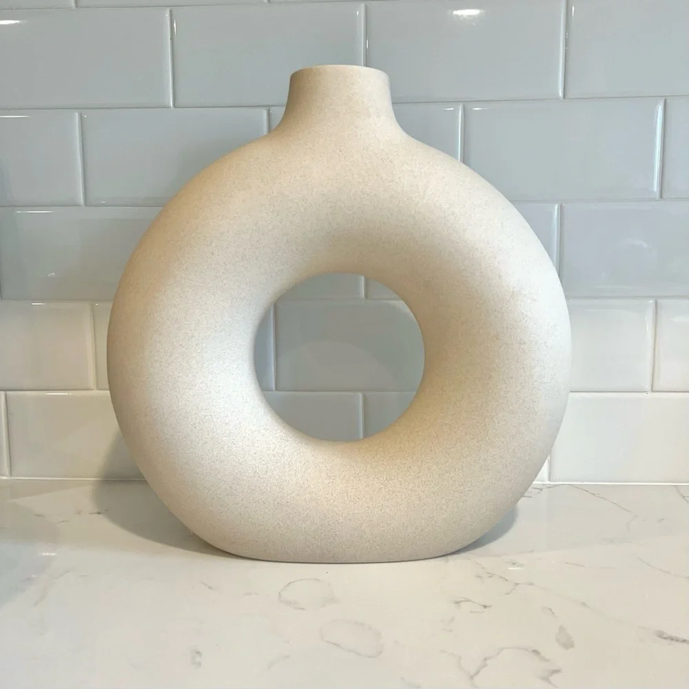 H&M Home Large 100% Ceramic Donut Vase Round Decorative Cream Light Beige